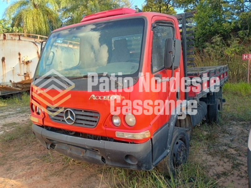 MERCEDES-BENZ 715C 2005/2006 VERMELHO