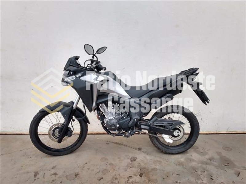 HONDA XRE 300 SAHARA 2024