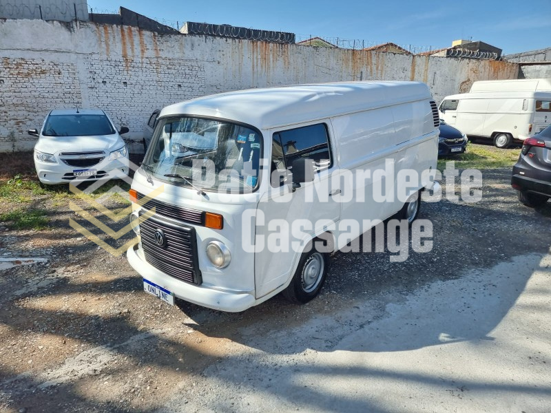 VW KOMBI FURGÃO; 2008/2009; BRANCA; ALCO.GASOL